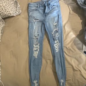 American Eagle skinny jeans size 2.
